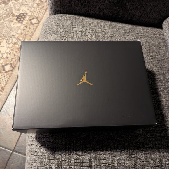 Brand New Air Jordan 11 Gratitudes December 2023 Release - Picture 6 of 16